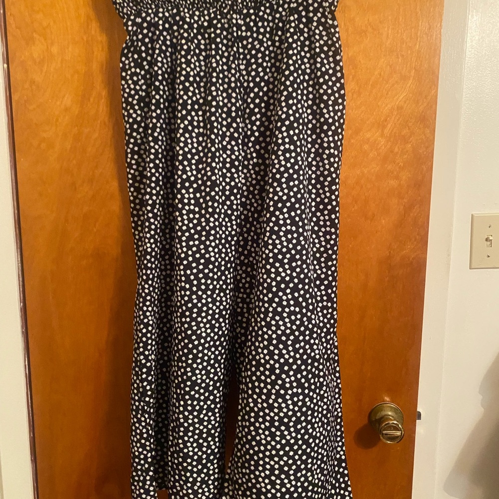 Chic black and white XL pants